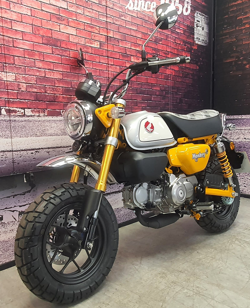 Honda Monkey 125 Banana Yellow - Just 2 Miles From Brand New 2024 Model